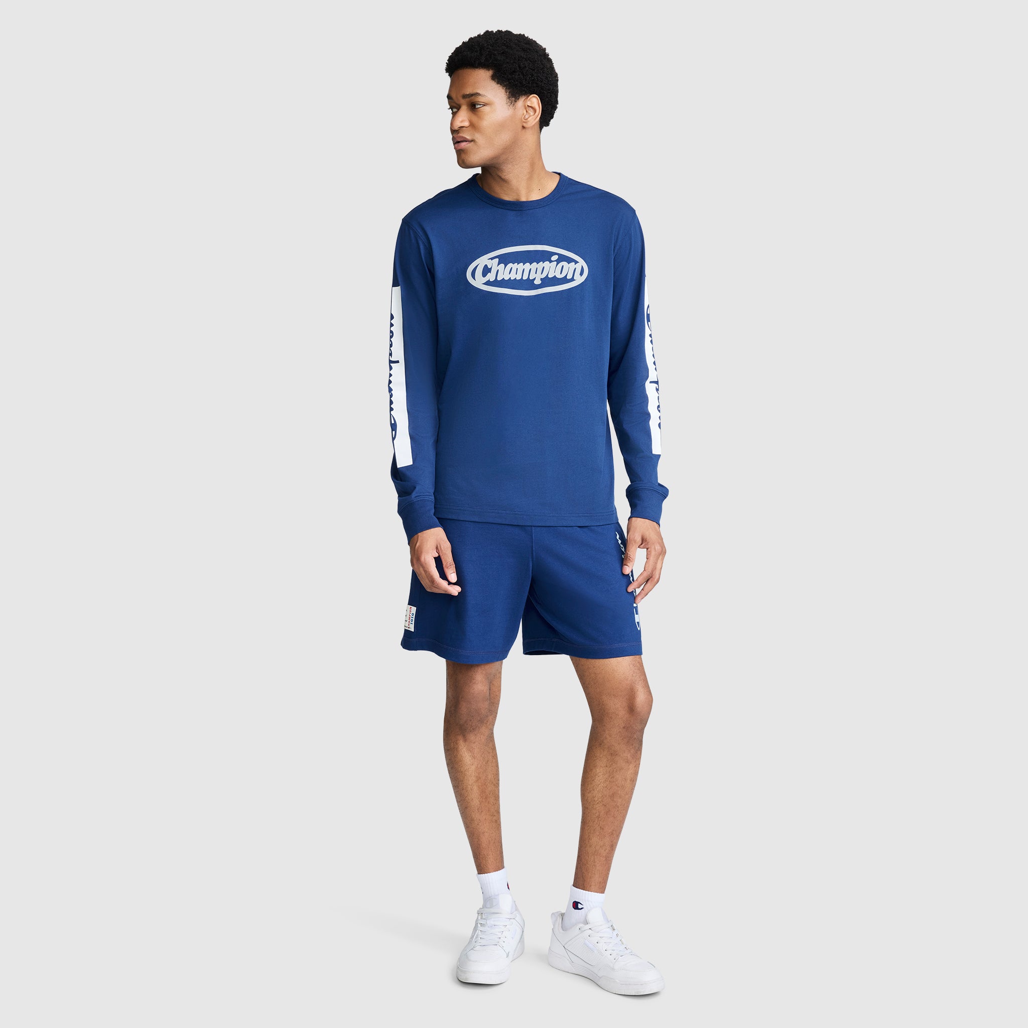 Champion T-Shirts Medallion Long Sleeve tee-shirt bleu Estate Blue