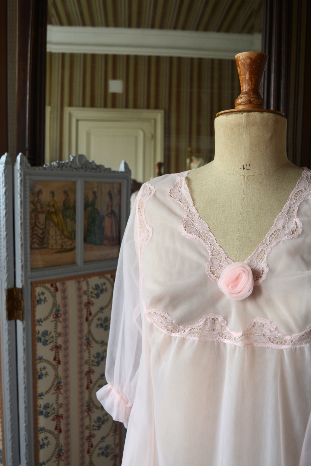 Solène Gisèle Nuisette Vintage Rose Transparente déshabillé