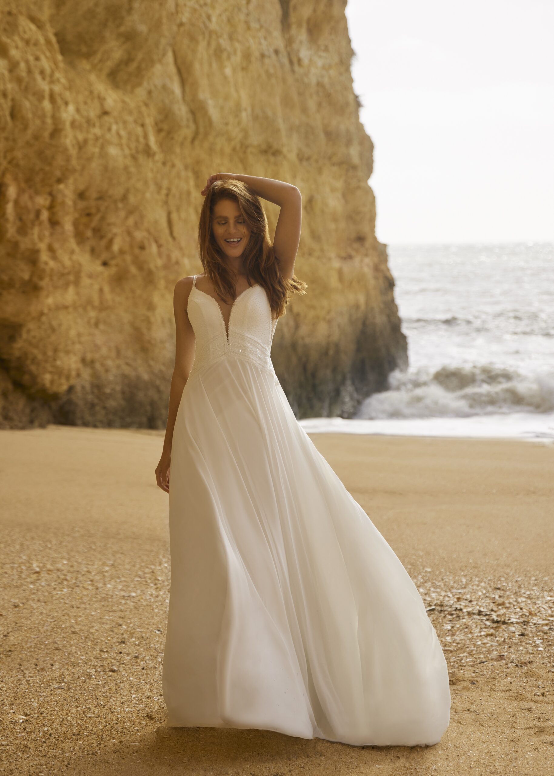 Hervé Paris Cherish Love Collection Cam robe de mariée dentelle