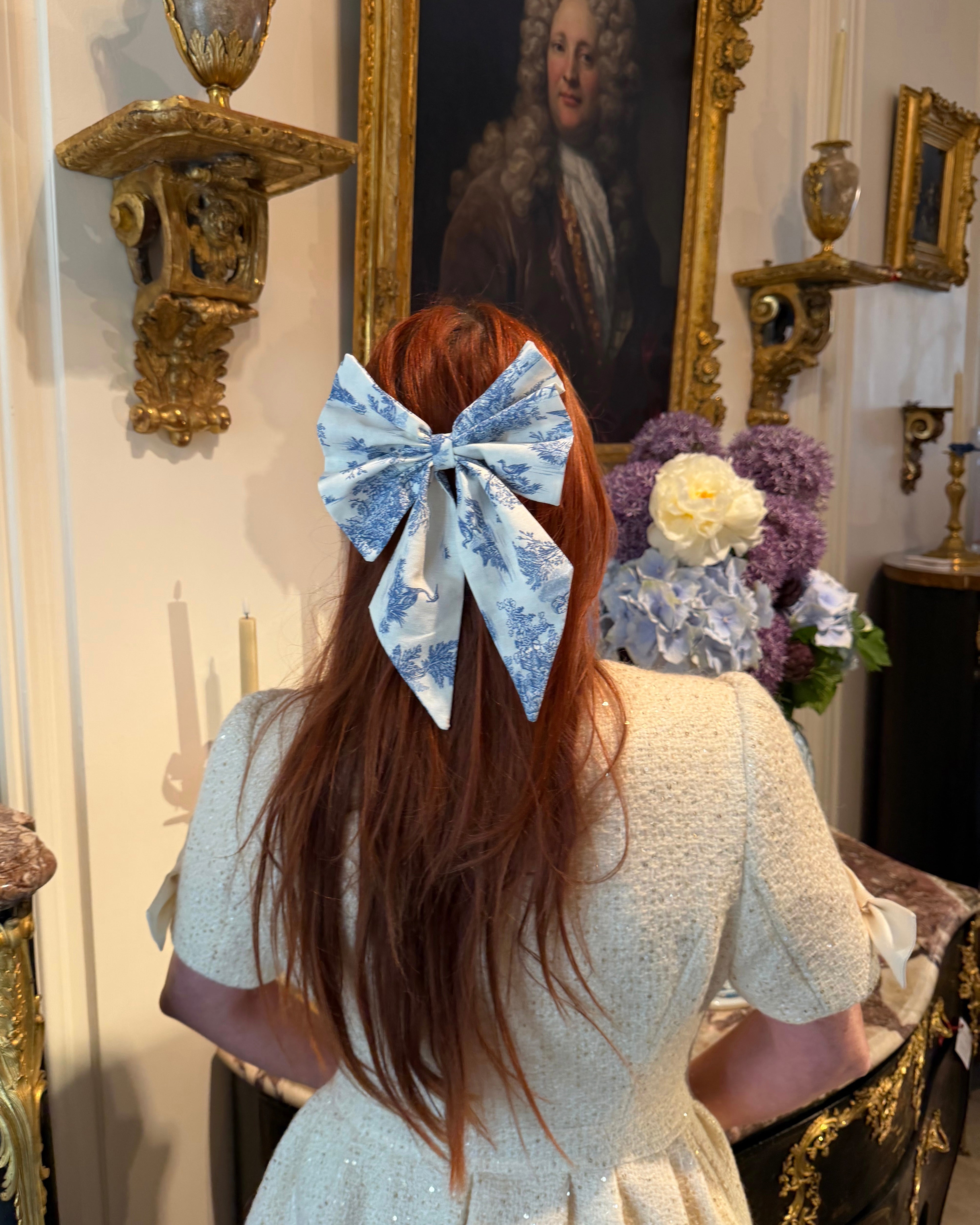 Solène Gisèle Signature Jouy Bleue nœud cheveux coton 15x20