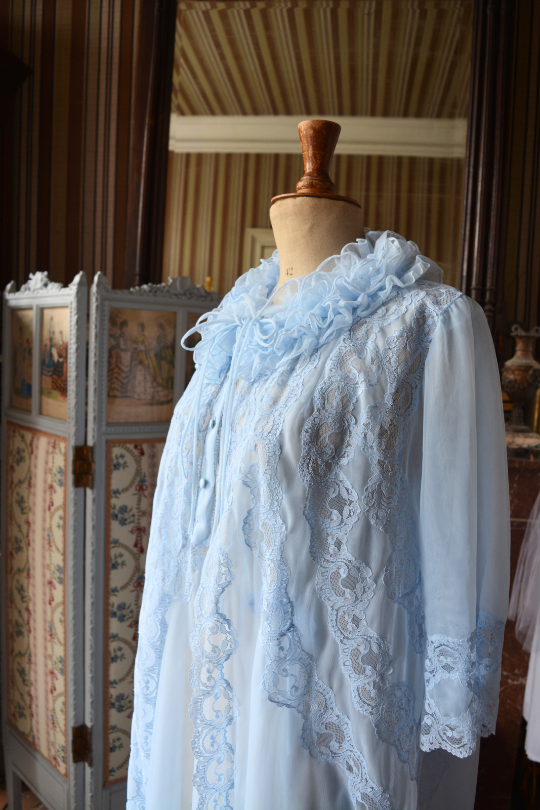 Solène Gisèle Les Déshabillés ensemble bleu pastel satin