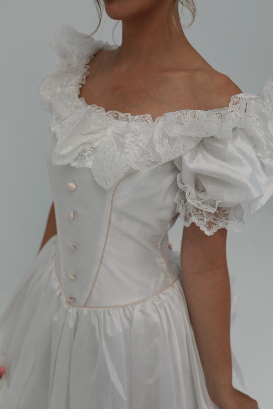 Solène Gisèle La mariée robe Adèle blanc corset fleurs