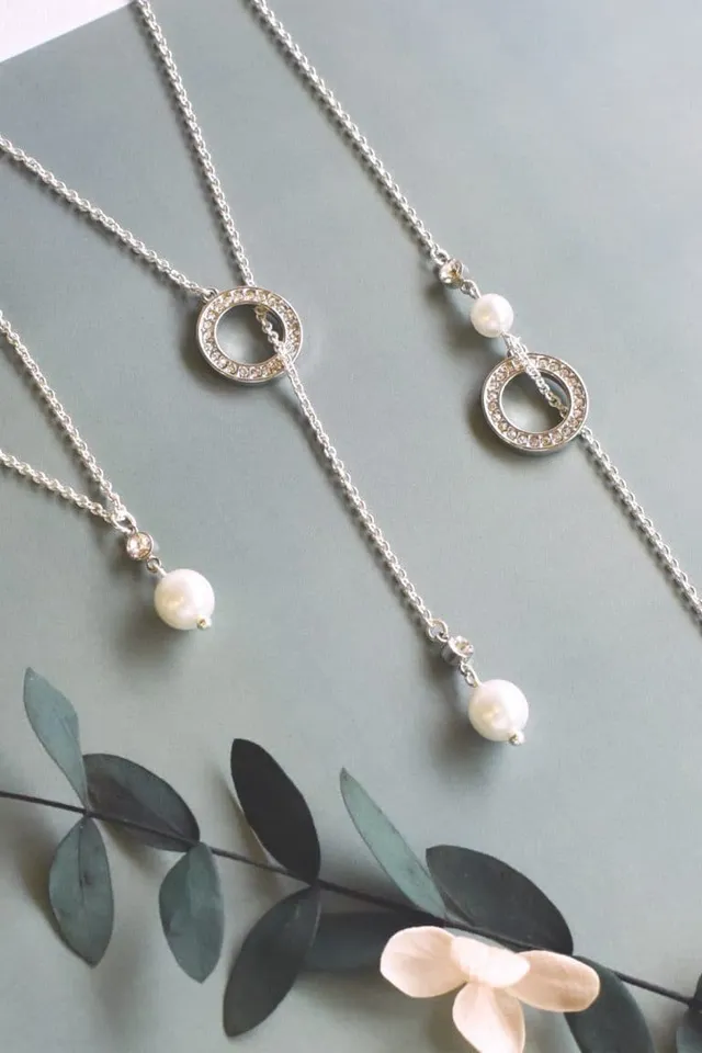 Le Jour de Notre Oui Bijoux de dos collier dos nu mariée