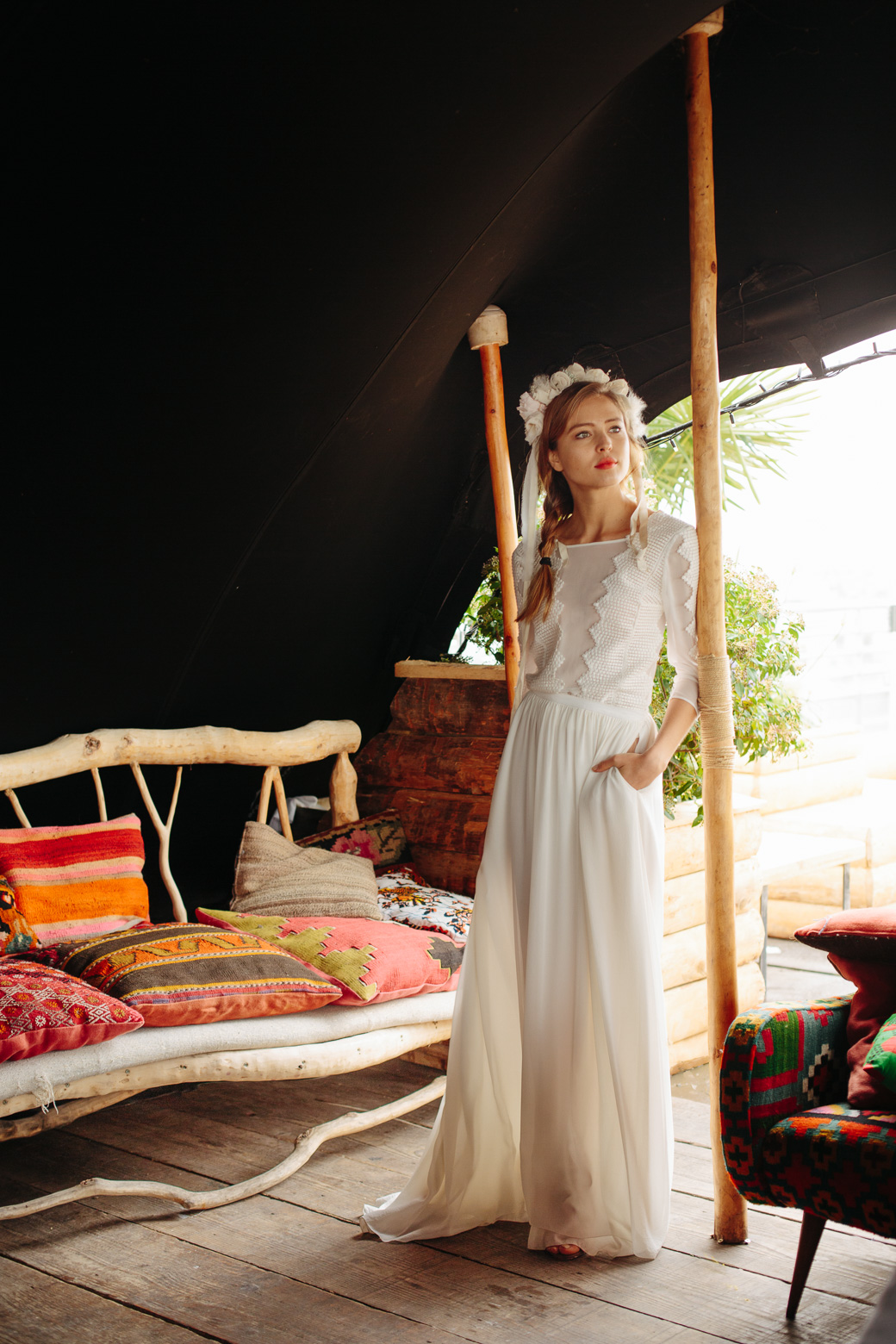 Maison Floret Sur-mesure Gary robe de mariée crêpe broderie