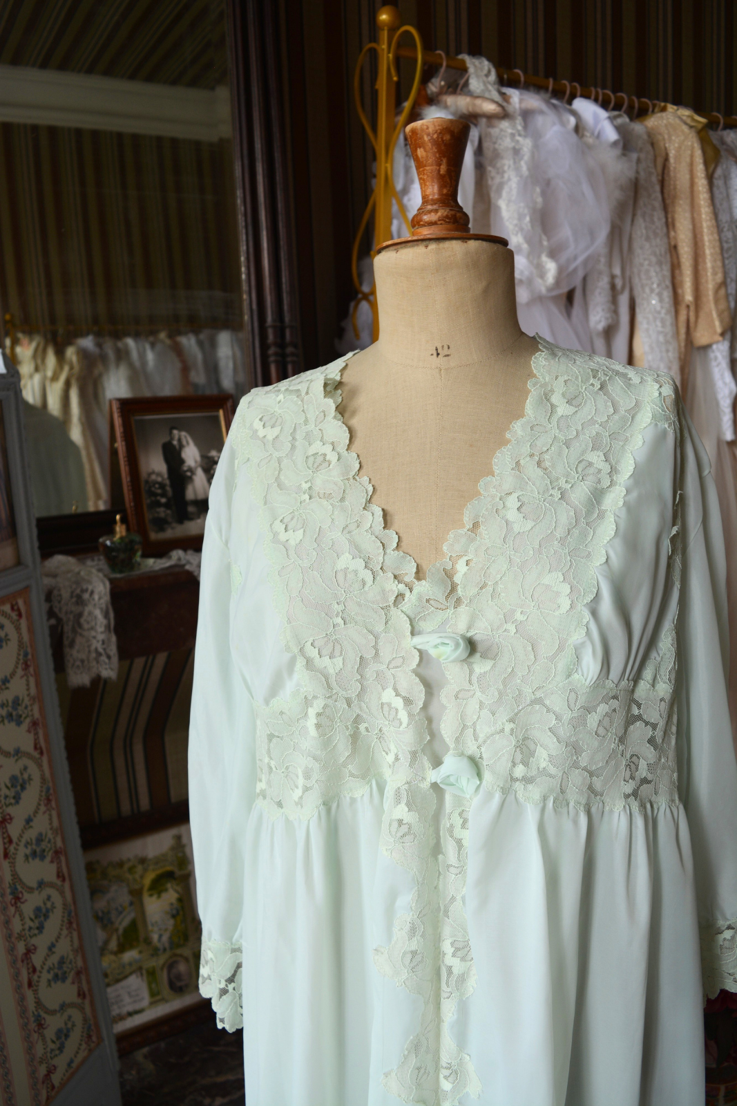 Solène Gisèle Les Déshabillés ensemble vert pastel déshabillé vintage